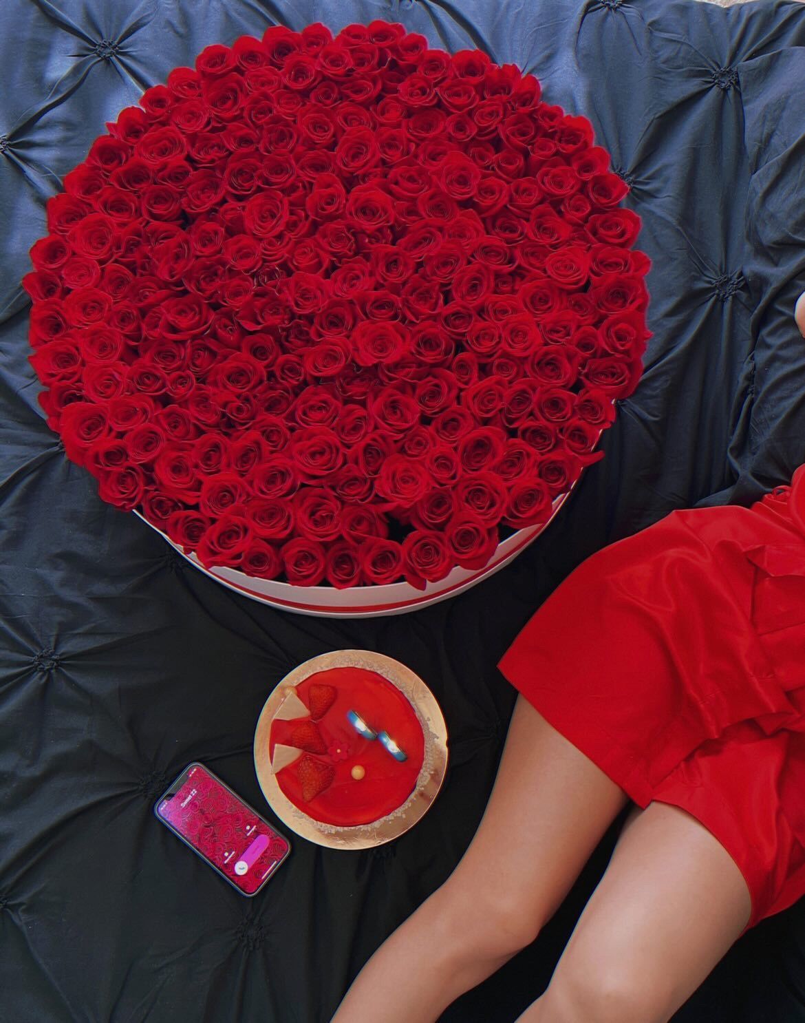 201 Trandafiri criogenați roșii - The Million Luxury