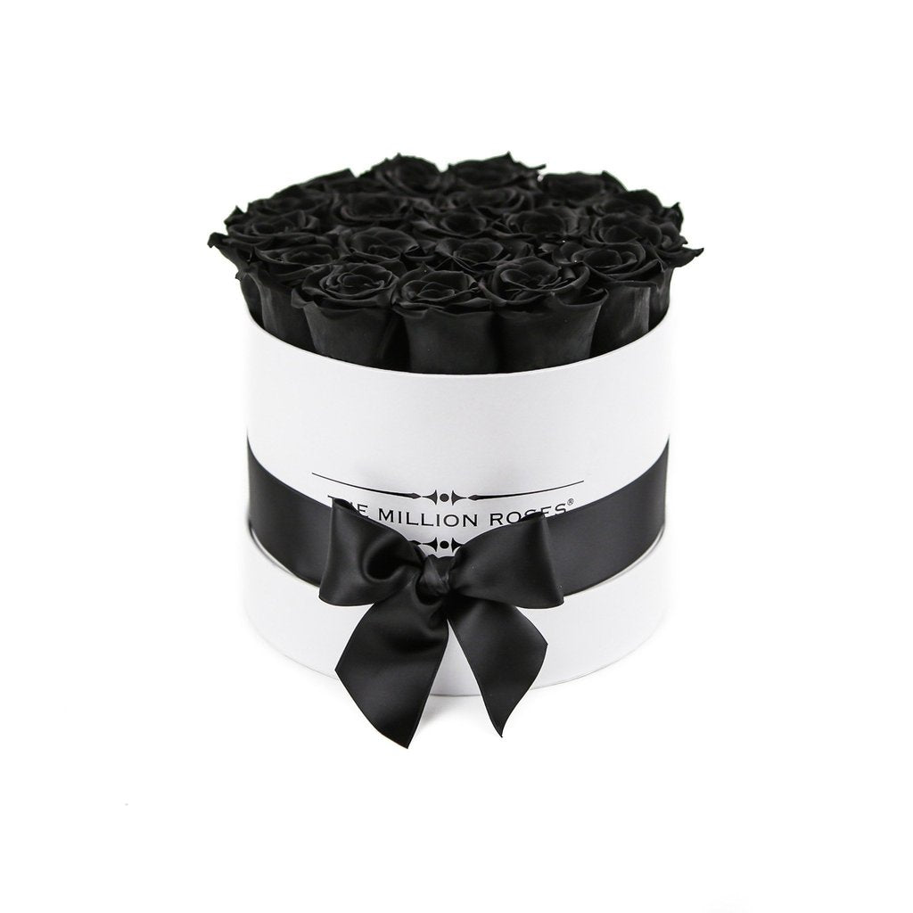 Trandafiri criogenati negri in cutie albă mică
